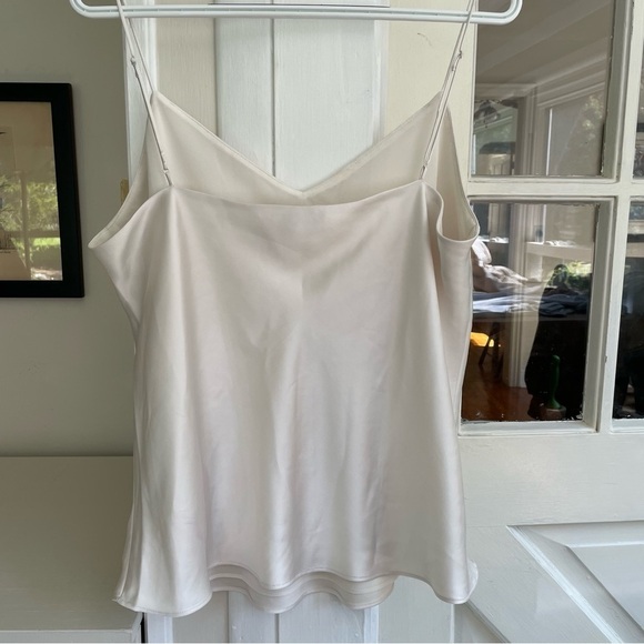 Club Monaco Women's Top - Picture 3 of 10